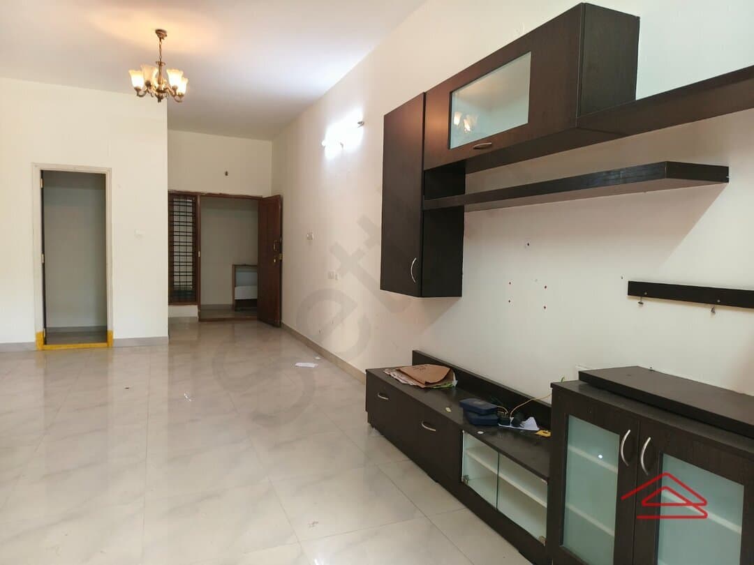 Hall 1