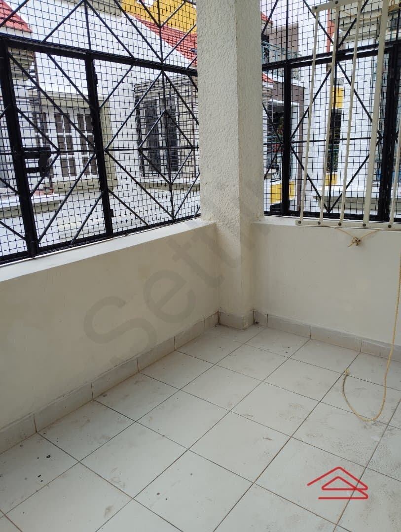 Balcony 3