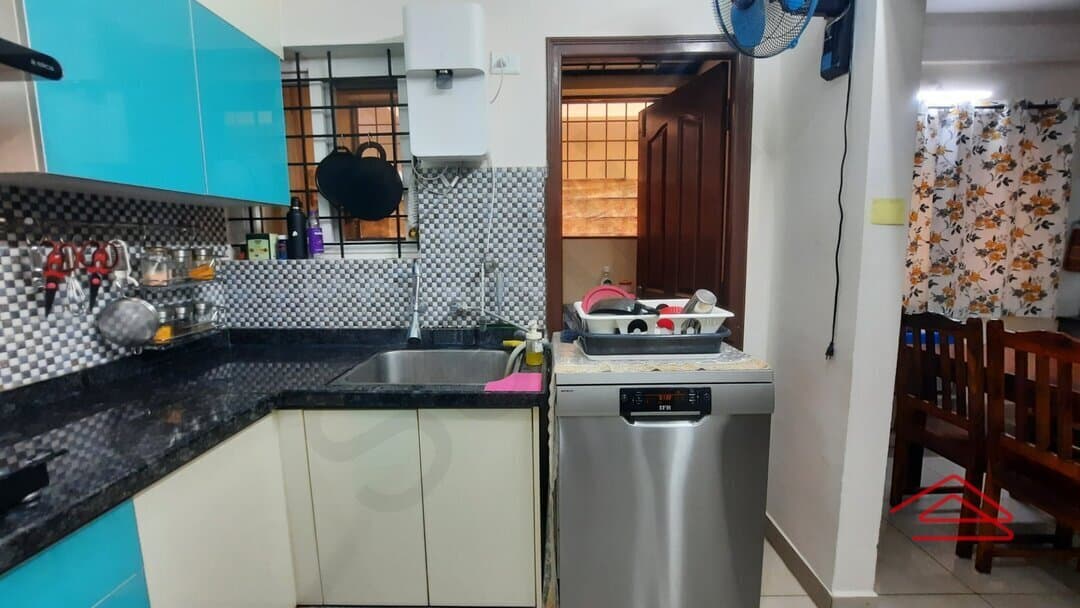 Kitchen 1