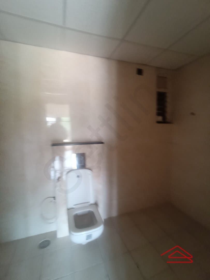 Bathroom 4