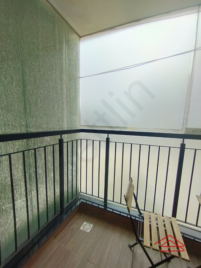Balcony 2
